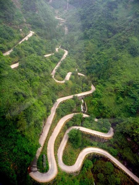 Road to Zhangjiajie National Forest Park