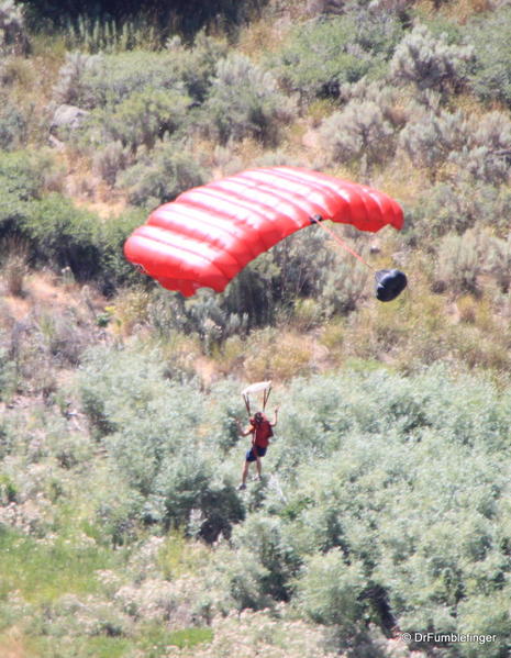 004 Base jumping from Perrine Bridge, Snake River Canyon, Twin Falls