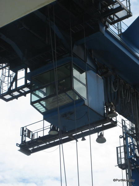 Container crane operator loading Rigoletto.