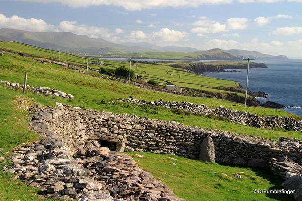 Dingle Peninsula, Beehives and old fort