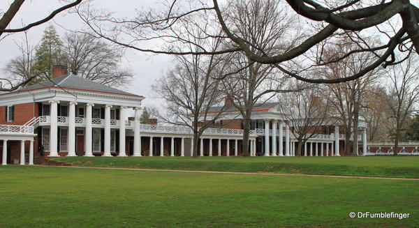 University of Virginia, Pavilions and Lawns