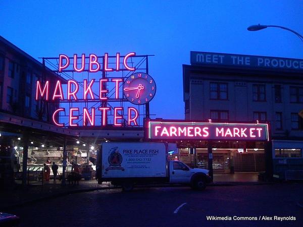 1-1024px-PikePlaceMarket