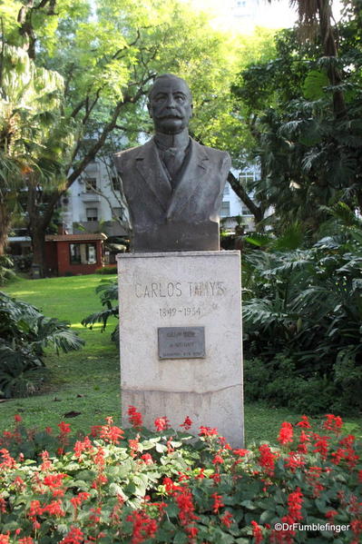Buenos Aires, Jardin Botanico. Bust of the designer of the park