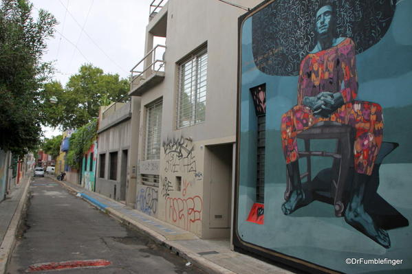 Street art in Palermo. Art by Triangulo Dorado