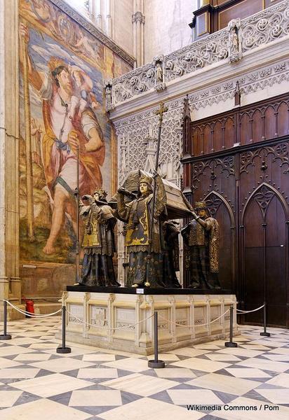 1-703px-Sevilla_cathedral_-_tomb_of_christopher_columbus