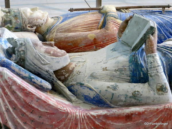 Tomb of Eleanor of Aquatain, Queen of England and France