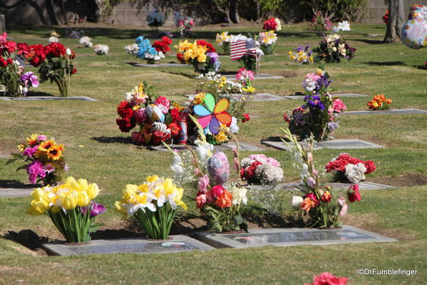 Salinas' Garden of Memories Cemetery. Mother's Day flowers