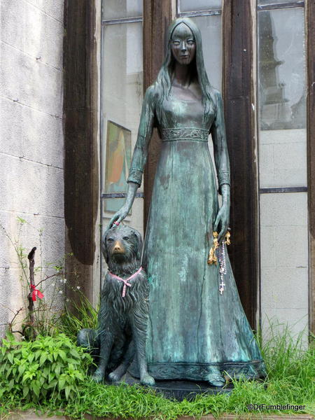 Buenos Aires' Recoleta Cemetery. Grave of Liliana Crociati, with dog