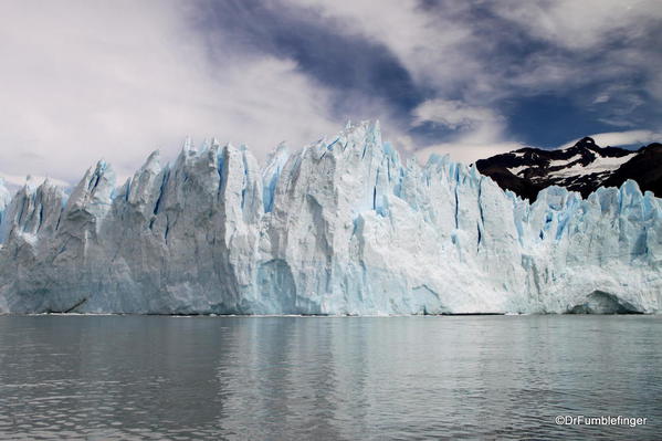 Glacieres National Park (Perito Merino Glacier). Boat cruise to glacier