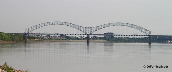 Hernando de Soto Bridge, viewed from Mud Island Park