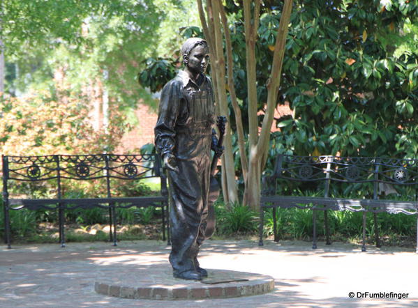 Statue of 13 year old Elvis, at Birthplace