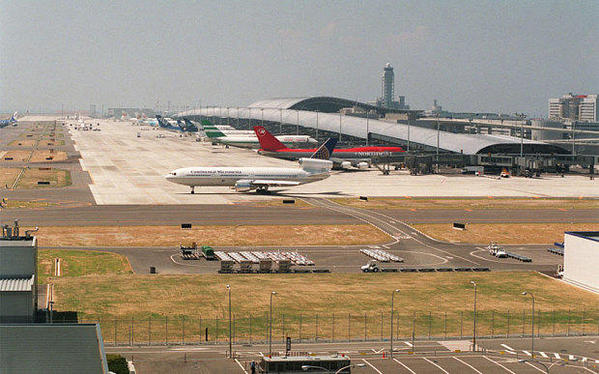 kansai airport, courtesy of the UK Telegraph