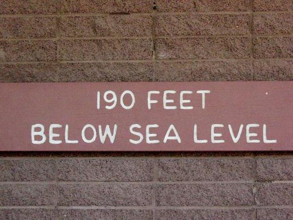 01 Sea Level Sign