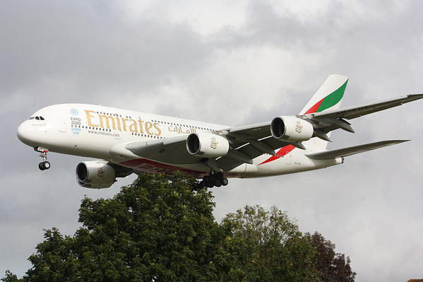 MercerMJ_Emirates_Airlines_Airbus_A380_A6-EDX_at_Heathrow_17-10-14_(15563163442)