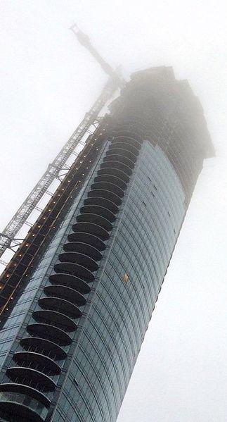 Trump_Vancouver_under_construction,_January_2015