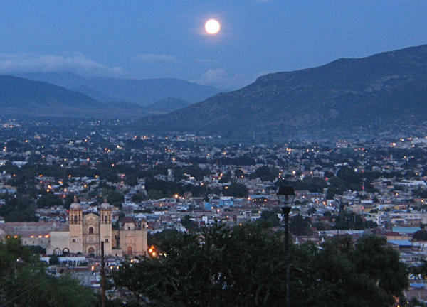 Oaxaca_at_night