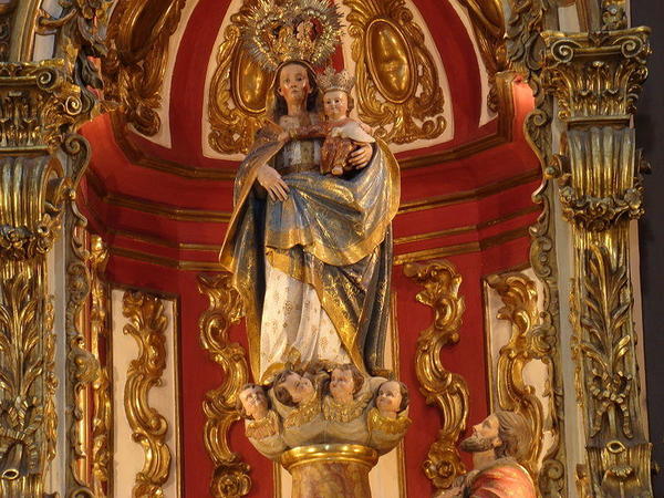 Buenos Aires, sculpture of the Virgin at the main alterpiece. Courtesy Lourdes Cardenal and Wikimedia