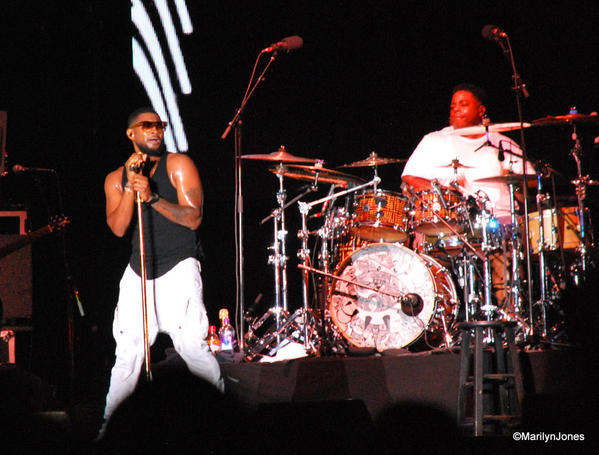 Usher wowed the crowd at the annual jazz festival.