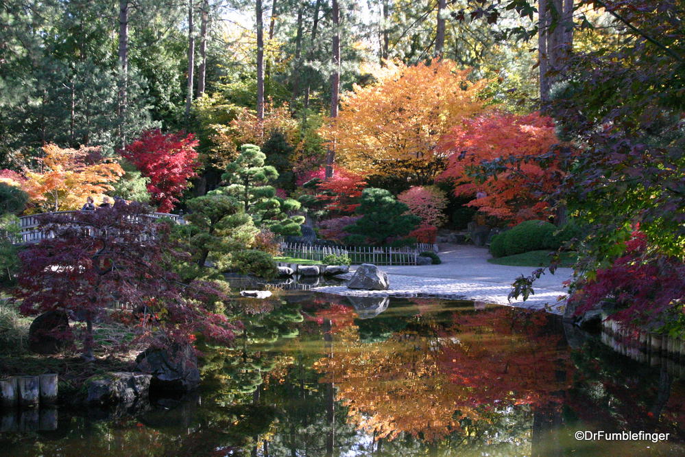 The Nishinomiya Tsutakawa Japanese Garden In Autumn Travelgumbo
