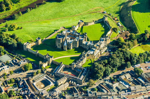 Photo 03-11-2015, 14 14 24 Alnwick Castle aerial