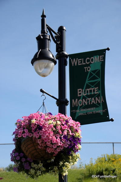 01 Signs of Butte