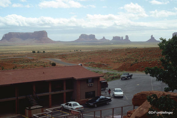 Monument Valley 6-93 007 Gouldings