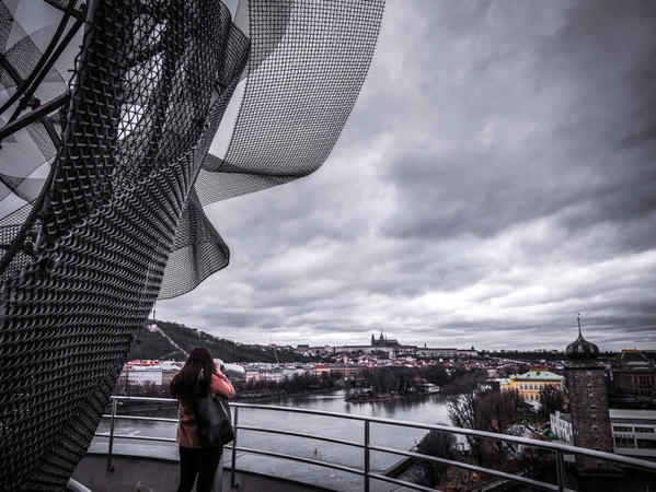 prague-dancing-house-frank-gehry-architecture-photography-travel