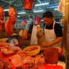 08 butcher-at-farmers-market-in-jalan-raja-alang-kl-malaysia-food-tour-in-kuala-lumpur-malaysia