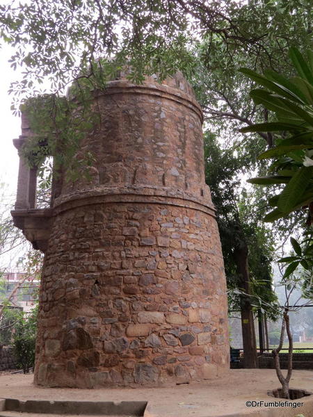 44 Lodhi Gardens, Round Tower. Delhi 02-2016