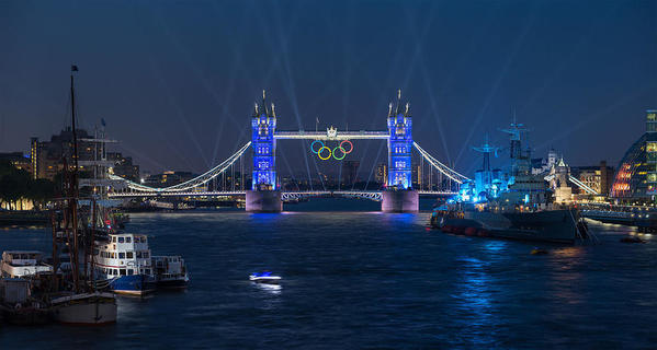 1024px-Tower_Bridge_Olympic_Lighting,_London_-_July_2012 DILIFF