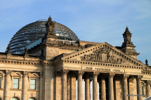 02 Reichstag exterior