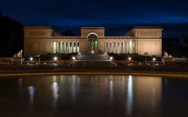 Legion of Honor at night. Courtesy Frank Schulenburg and Wikimedia