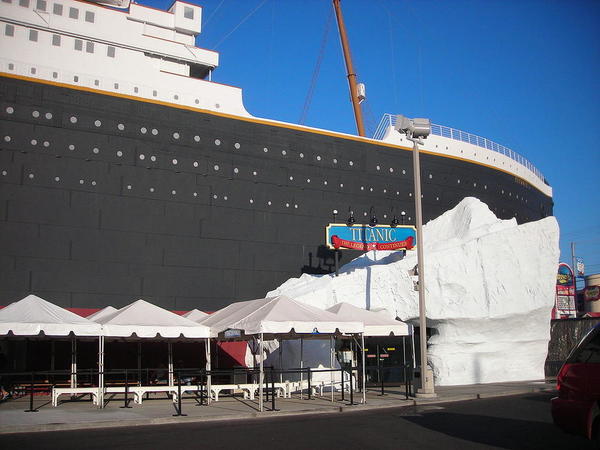 Branson's TitanicMuseum, courtesy Paul Frederickson and Wikimedia