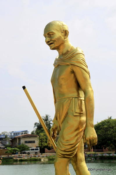 04 Gandhi Memorial Park, Batticaloa