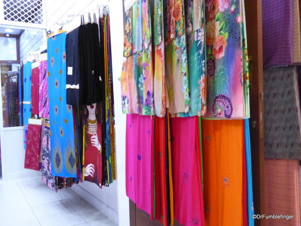 09 textile souk, Dubai (7)