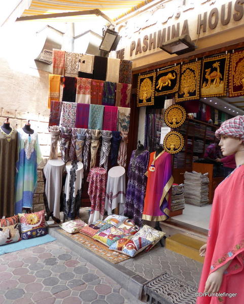14 textile souk, Dubai (21)