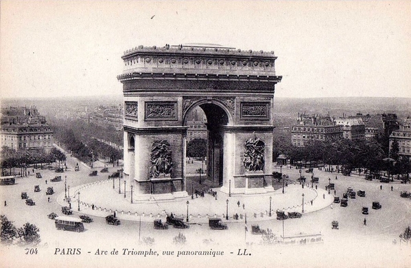 Paris._Arc_de_Triomphe._Postcard,_c.1920