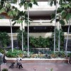 Hyatt-Regency-Waikiki-Atrium