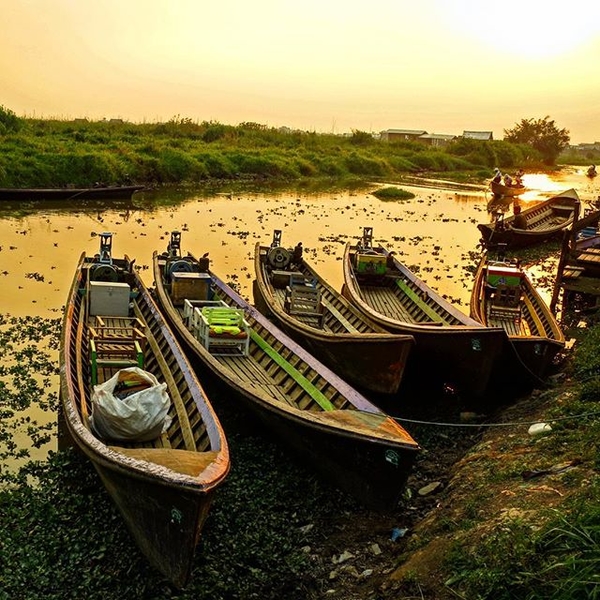 myanmar boats
