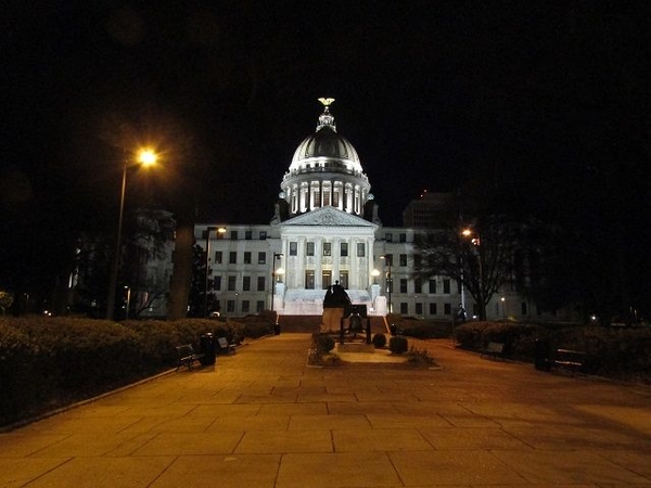MS-Capitol-Night