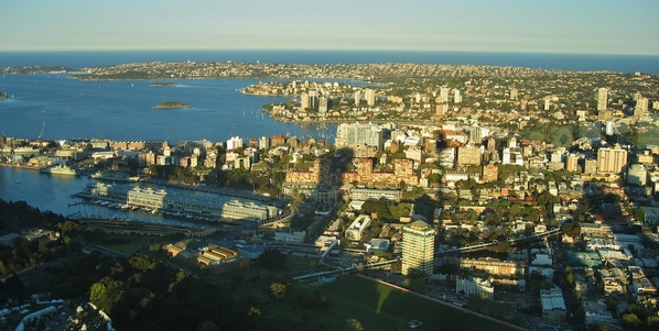 View_from_Sydney_Tower_Eye_-_panorama