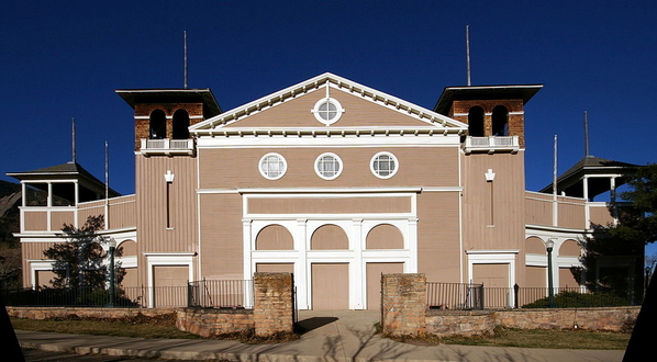 02 Colorado_Chautauqua_Auditorium_Boulder_CO Courtesy Wikimedia and Hustvedt