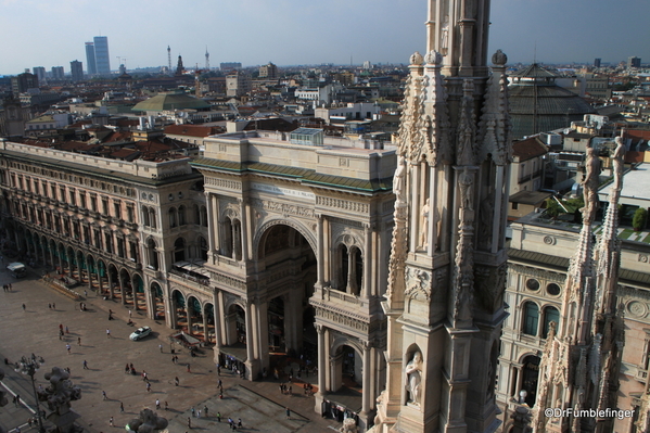 16 Piazza del Duomo, Milan (19)