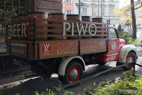 06 PIWO beer truck