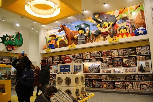 Lego - Store Inside