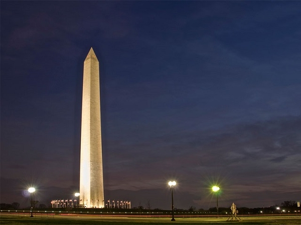 Washington-Monument - night