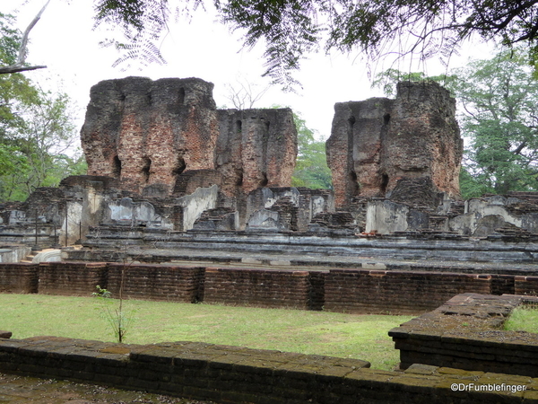 05 King's Palace Polonnaruwa (1)