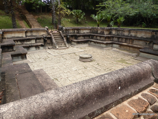 07 Royal Baths Polonnaruwa (4)