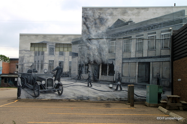 Murals of LaCombe (5)