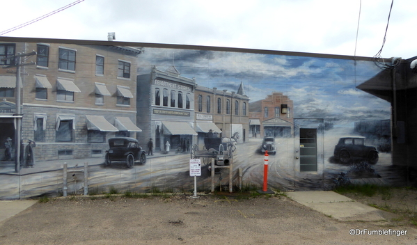 Murals of LaCombe (9)